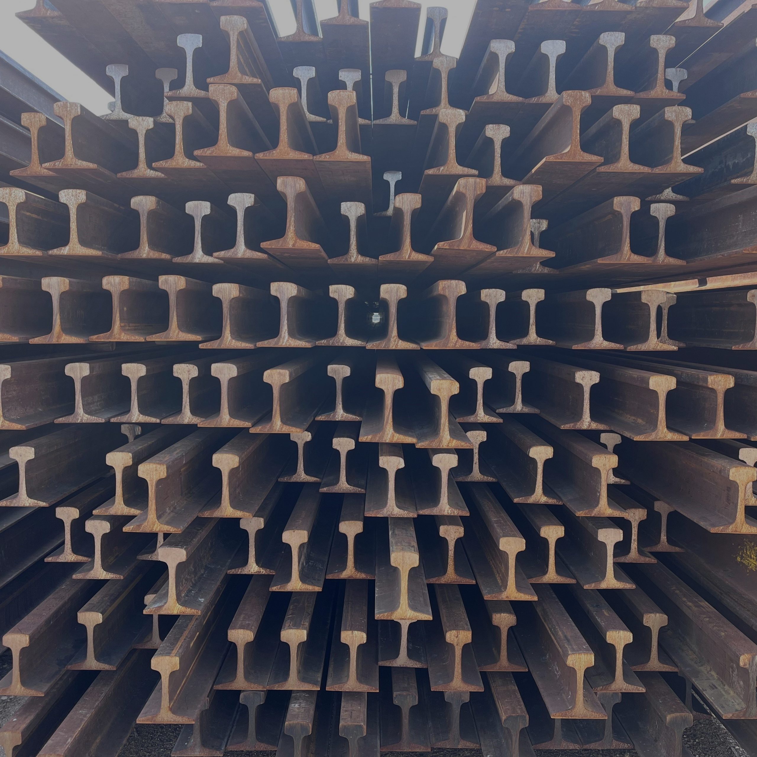relay rail
